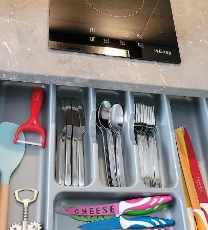 Inter2: New Self-check-in With Garage *
