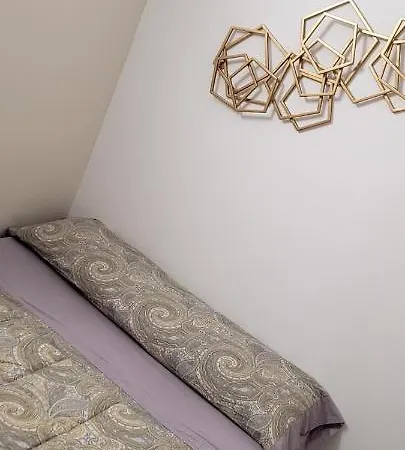 Inter2: New Self-check-in With Garage Apartment