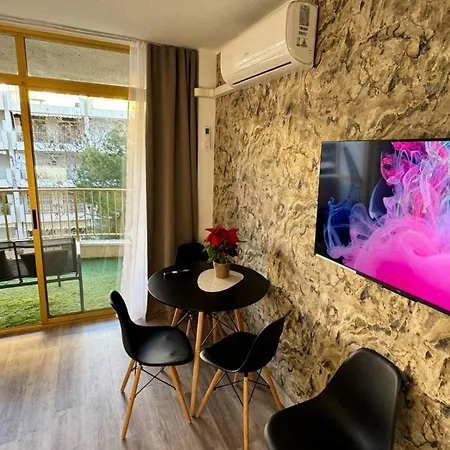Apartment Inter2: New Self-check-in With Garage *