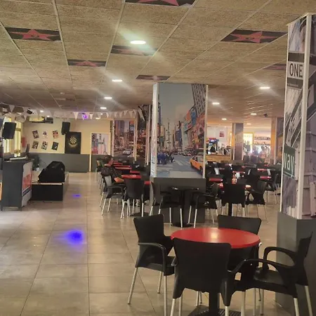 A Estrenar Preciosos Inter2, New Ln 12 Months Open! Self Check In! Reserva Garaje! Salou