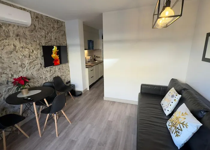 A Estrenar Preciosos Inter2, New Ln 12 Months Open! Self Check In! Reserva Garaje! 살루