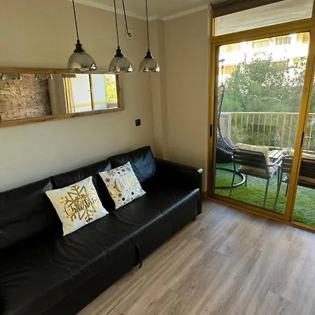 Inter2: New Self-check-in With Garage Apartment